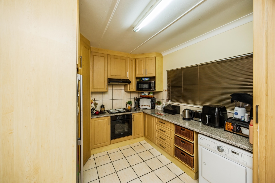 3 Bedroom Property for Sale in Sunnyridge Eastern Cape